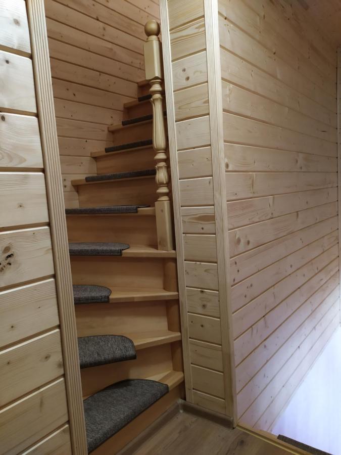 Апартаменти З Двома Спальнями І Кухнею Yaremche Exterior foto